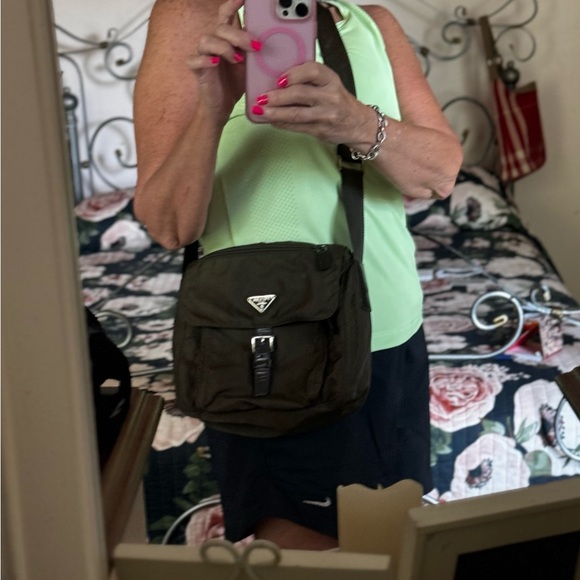 Authentic Prada Crossbody bag - Picture 4 of 16
